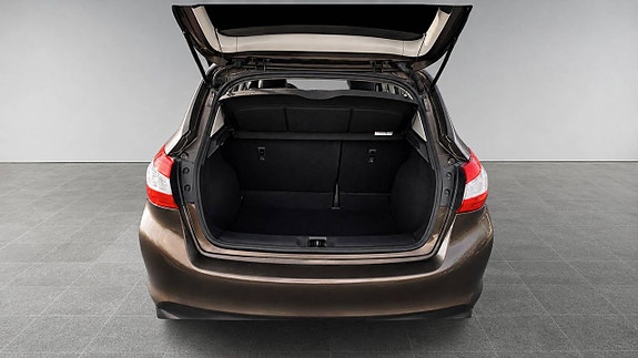Nissan Pulsar 9 of 10