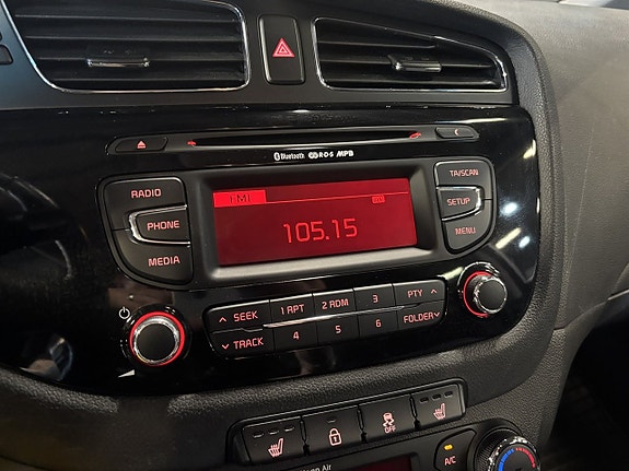 Kia Ceed 13 of 21