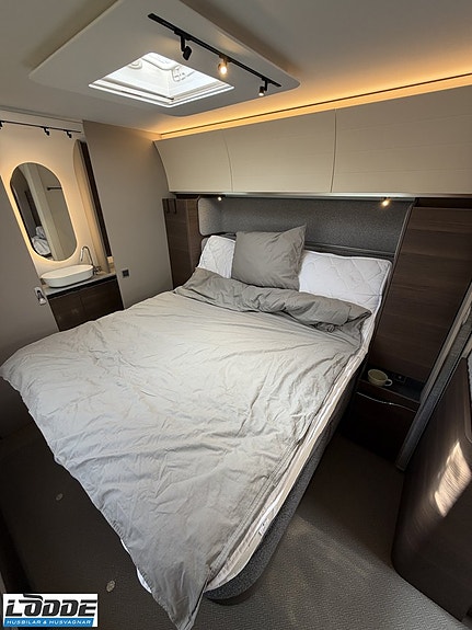 Adria ALPINA 663 HT 9 of 13