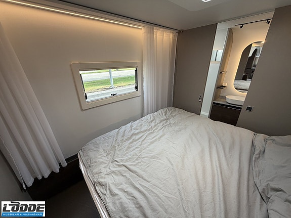 Adria ALPINA 663 HT 10 of 13