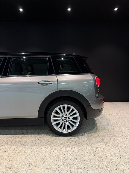 MINI Clubman Cooper D 4 of 16