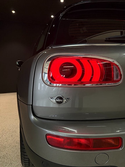 MINI Clubman Cooper D 9 of 16