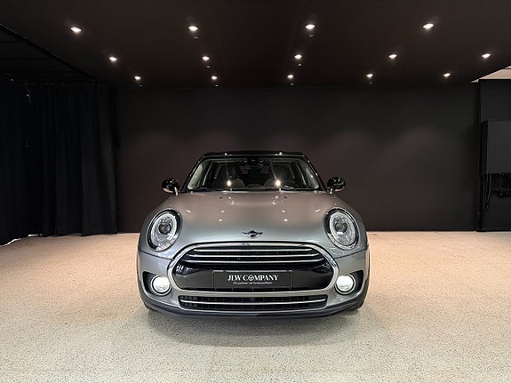 MINI Clubman Cooper D 2 of 16