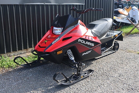 Polaris INDY 200 -27 4 of 10