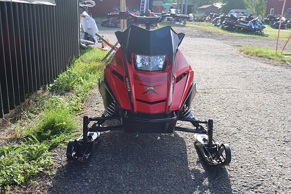 Polaris INDY 200 -27 7 of 10