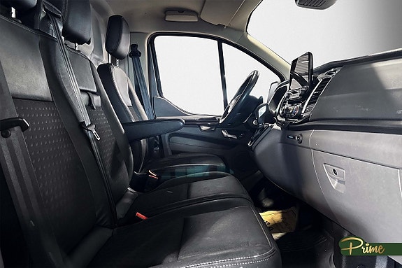 Ford Transit Custom 11 of 15