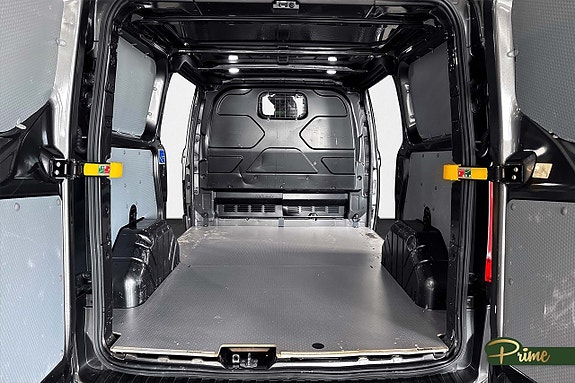 Ford Transit Custom 7 of 15