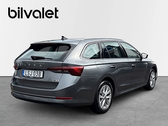 Skoda Octavia 5 of 15