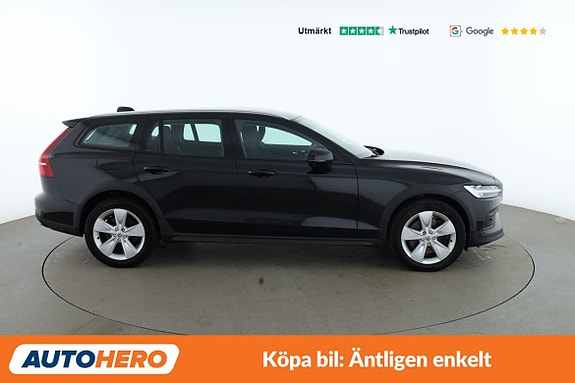 Volvo V60 Cross Country 6 of 30