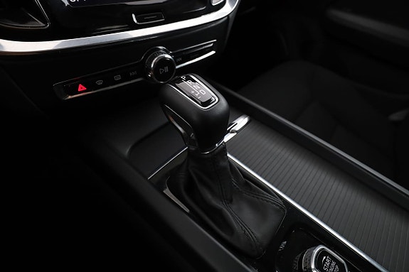 Volvo V60 Cross Country 25 of 30
