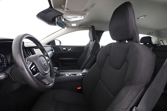 Volvo V60 Cross Country 10 of 30