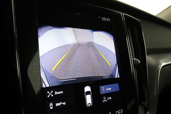 Volvo V60 Cross Country 20 of 30