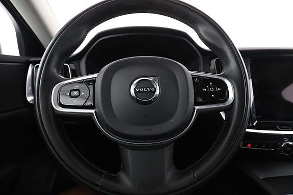 Volvo V60 Cross Country 18 of 30