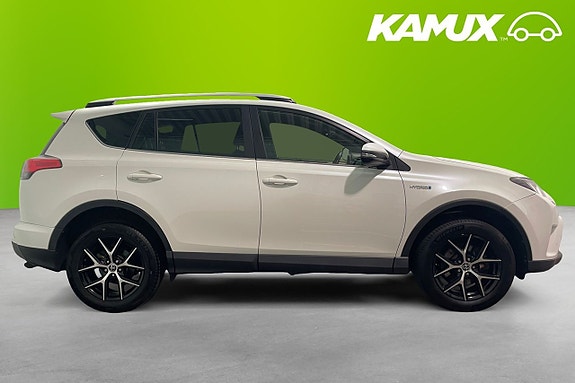 Toyota RAV4 2 of 20