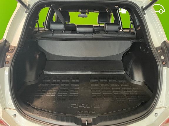 Toyota RAV4 13 of 20