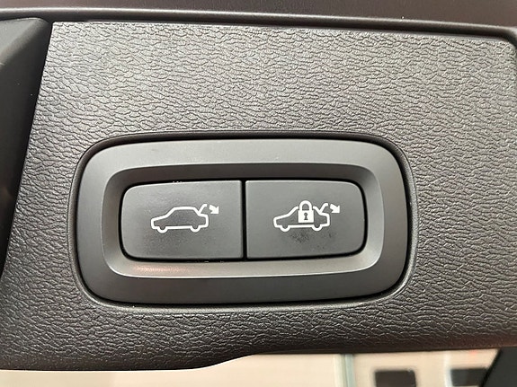 Volvo XC60 23 of 24