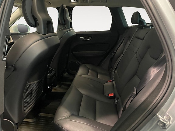 Volvo XC60 12 of 24