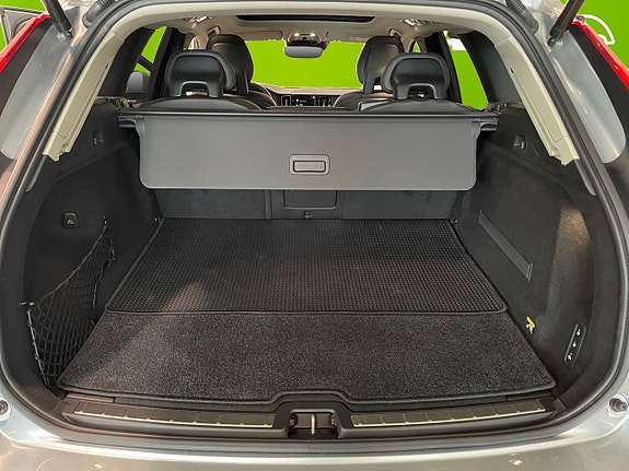 Volvo XC60 13 of 24