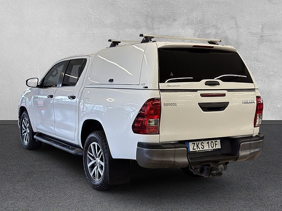 Toyota HiLux 3 of 26