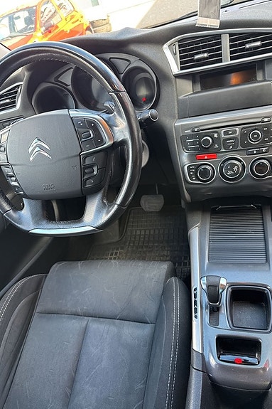 Citroen C4 15 of 17