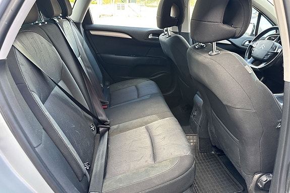 Citroen C4 11 of 17