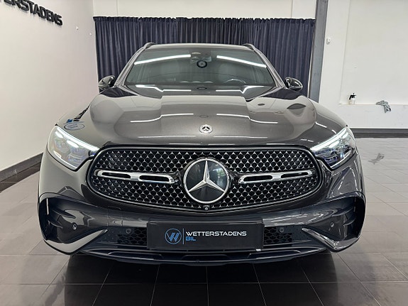 Mercedes-Benz GLC300 d 3 of 23