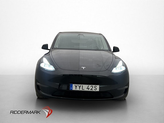 Tesla Model Y 3 of 30