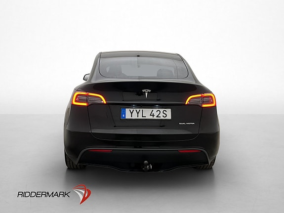 Tesla Model Y 6 of 30