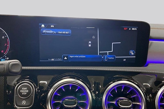 Mercedes-Benz CLA200 11 of 18