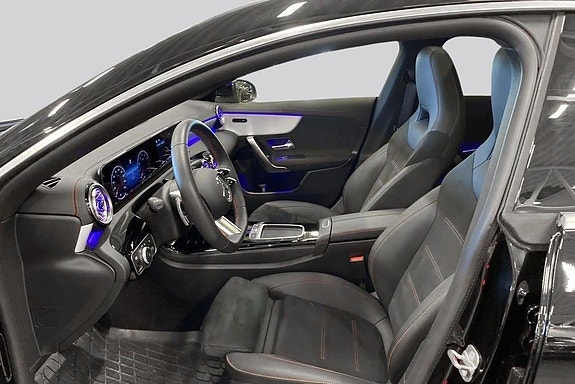 Mercedes-Benz CLA200 8 of 18