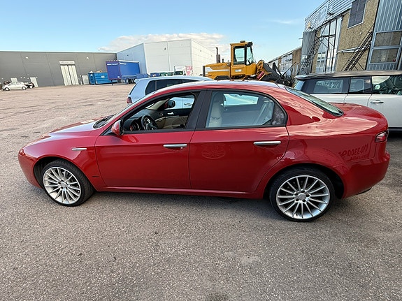 Alfa Romeo 159 5 of 10