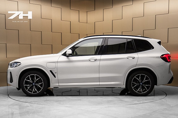 BMW X3 2 of 22