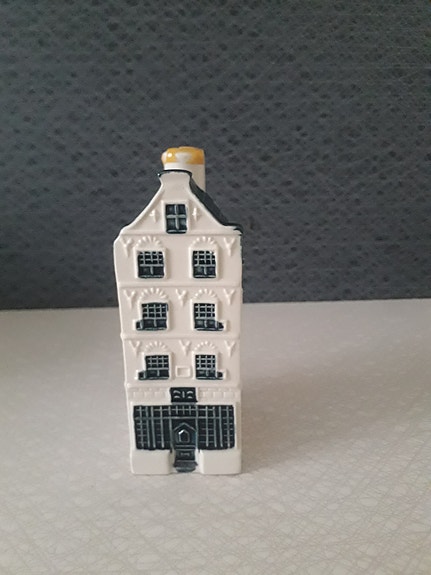 Product image 1 of 8