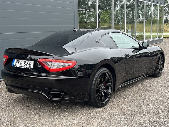Maserati GranTurismo 6 of 19