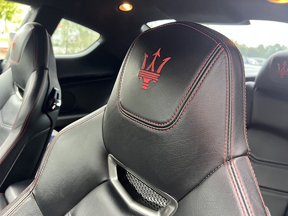 Maserati GranTurismo 15 of 19