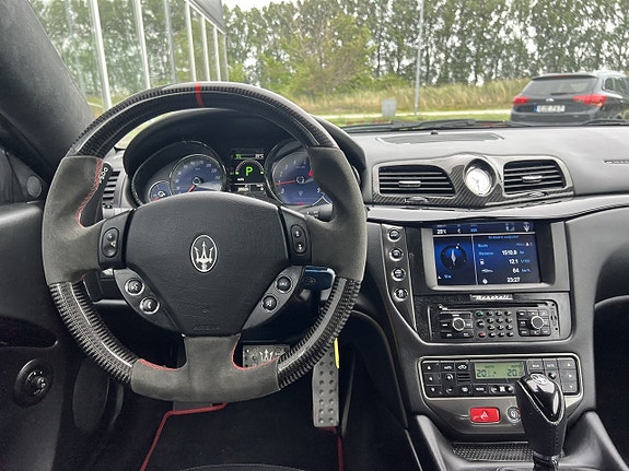 Maserati GranTurismo 11 of 19