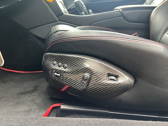Maserati GranTurismo 16 of 19