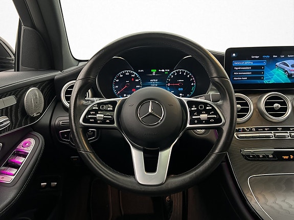 Mercedes-Benz GLC300 e 13 of 30