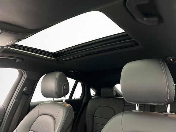 Mercedes-Benz GLC300 e 15 of 30