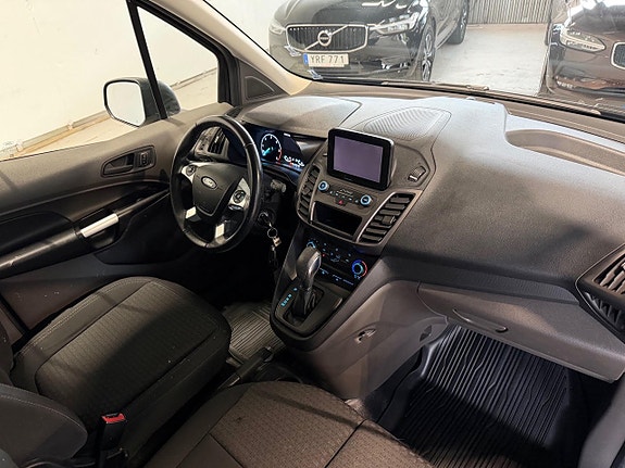 Ford Transit Connect 7 of 16