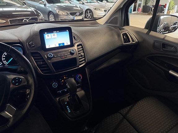 Ford Transit Connect 14 of 16