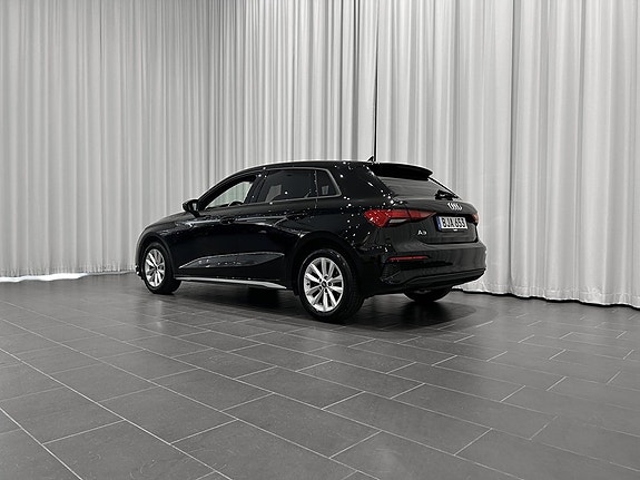 Audi A3 3 of 27