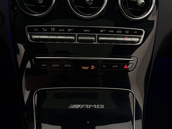 Mercedes-Benz AMG C63 S 27 of 30