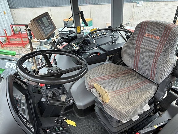 Steyr 6190 CVT 2 of 3