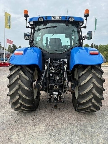 New Holland T 6070 Elite 6 of 10