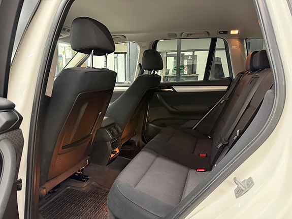 BMW X3 21 of 30