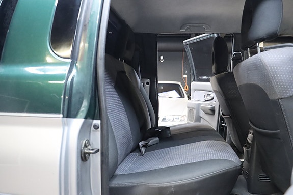 Mitsubishi L200 10 of 18