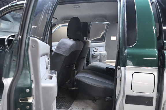 Mitsubishi L200 9 of 18