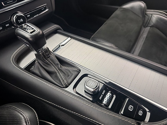 Volvo V90 30 of 30