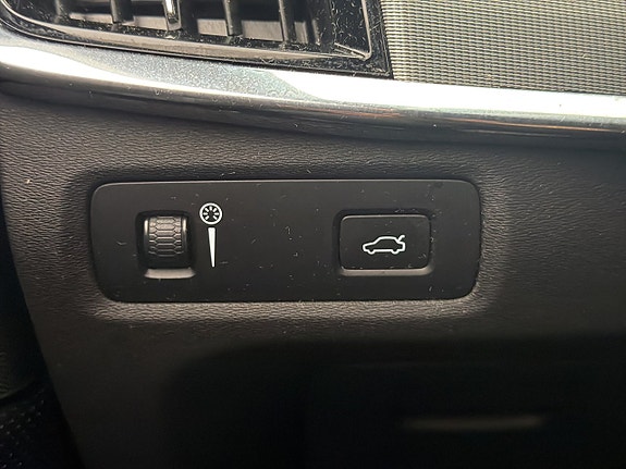 Volvo V90 17 of 30
